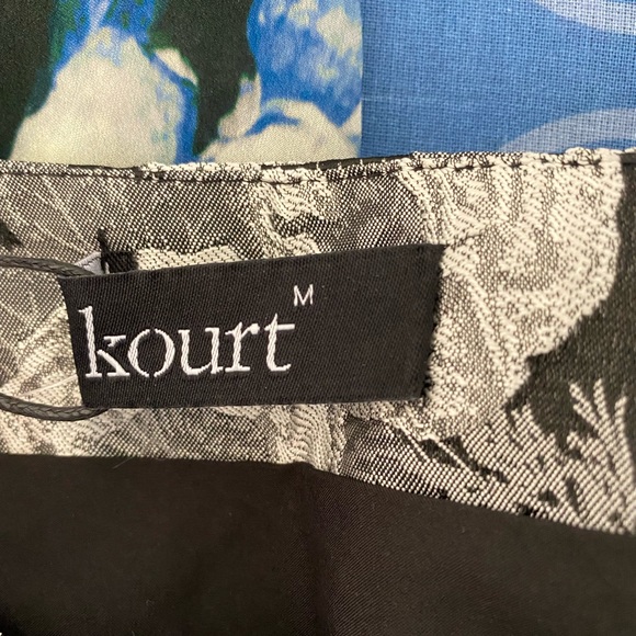 Kourt Tela Matching Skirt and Crop Top Silver Gray Black Floral Design M - Picture 13 of 15